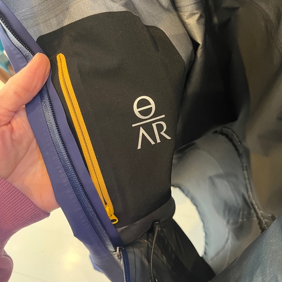 Arcteryx jacket - Picture 5 of 6